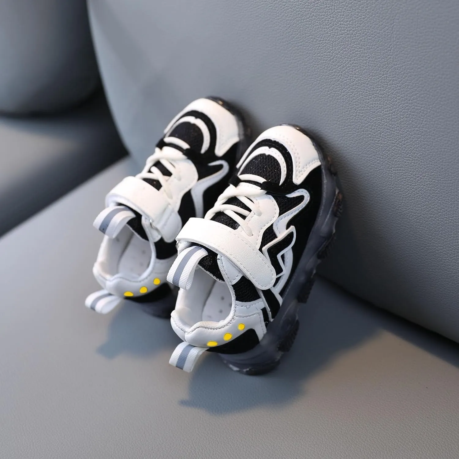 Toddler Tennis Breathable Cozy Sneaker with Lights Baby Girls Boys Led Mesh Flat Shoes Running Lightweight Sport Shoes