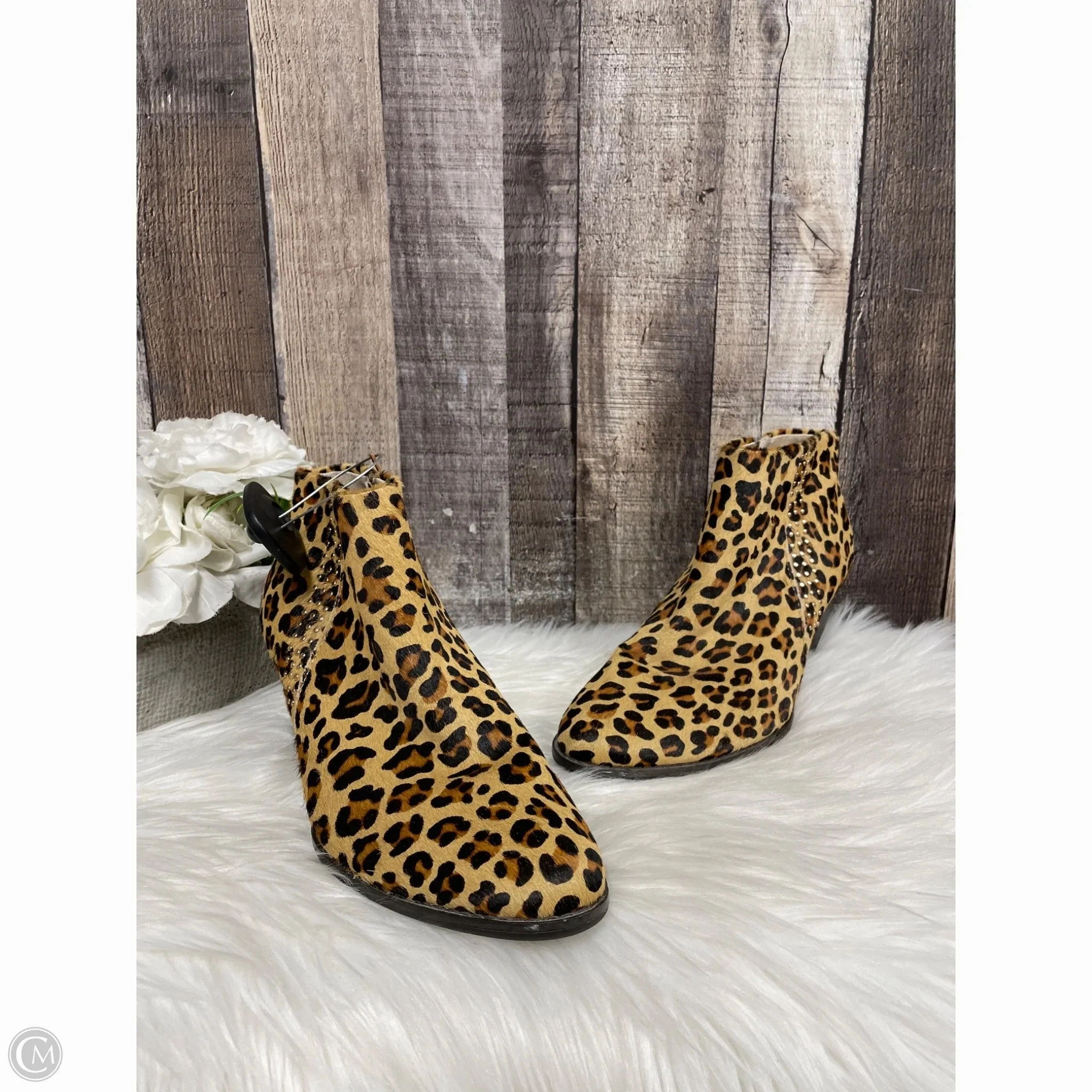 Boots Ankle Heels By Vionic In Animal Print, Size: 8 Travel Premium Material