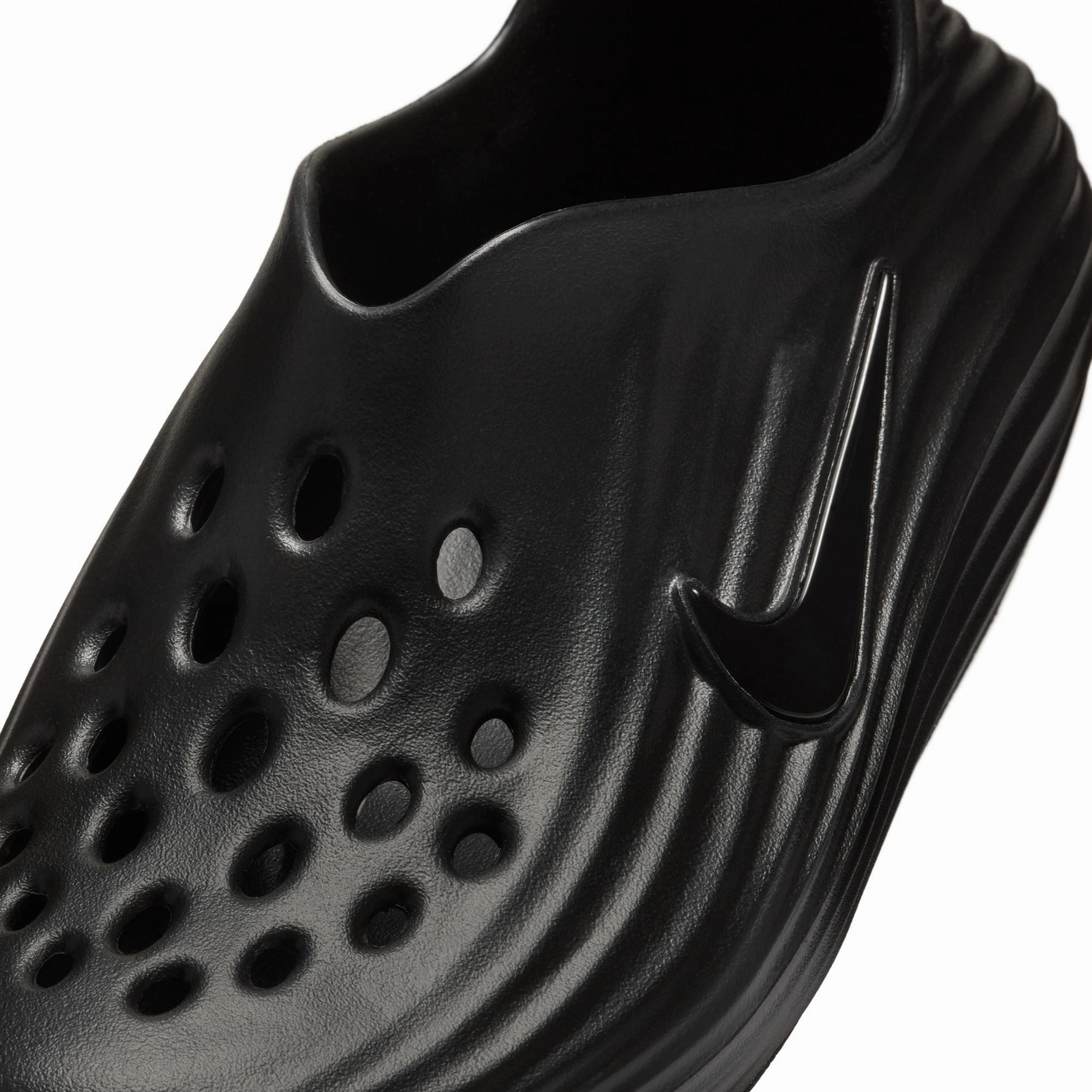 narrow - toe - box shoes Nike Womens ReactX Rejuven8 Sandals