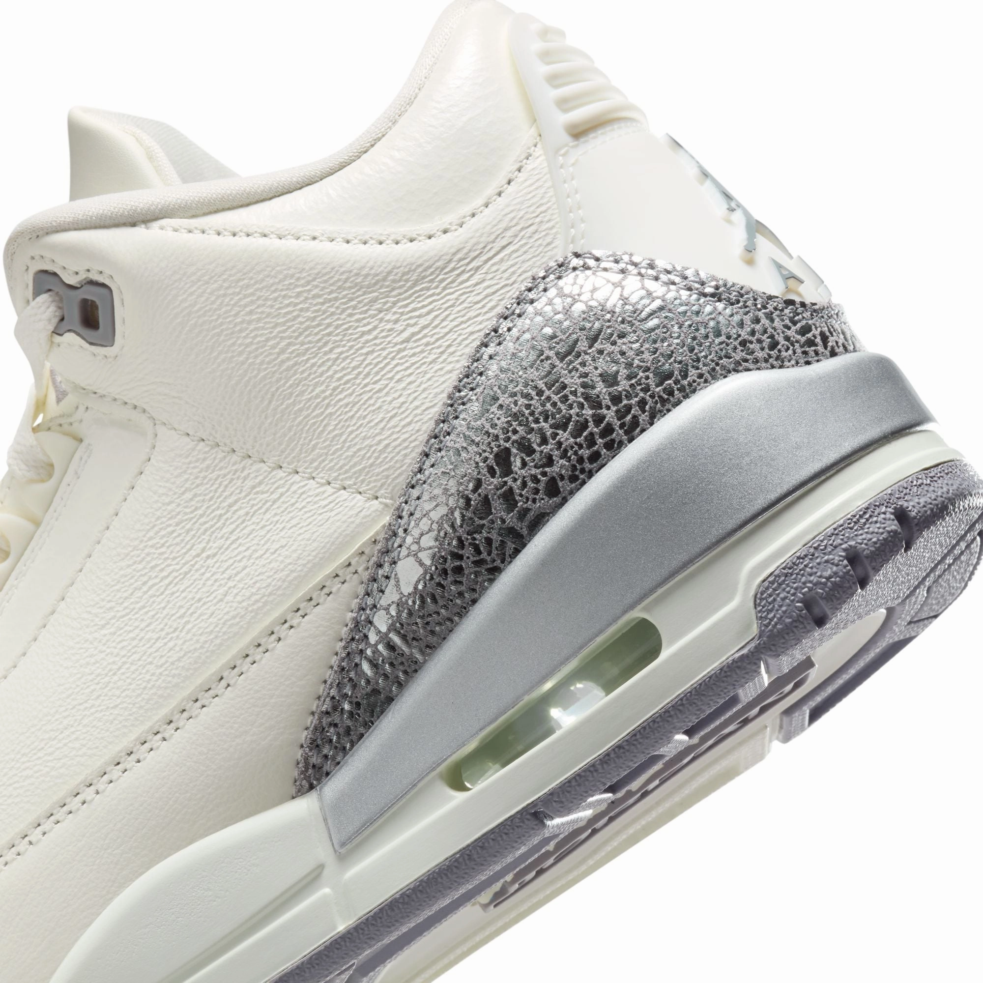 shoe bags Air Jordan 3 Womens "Cement Grey" Shoes