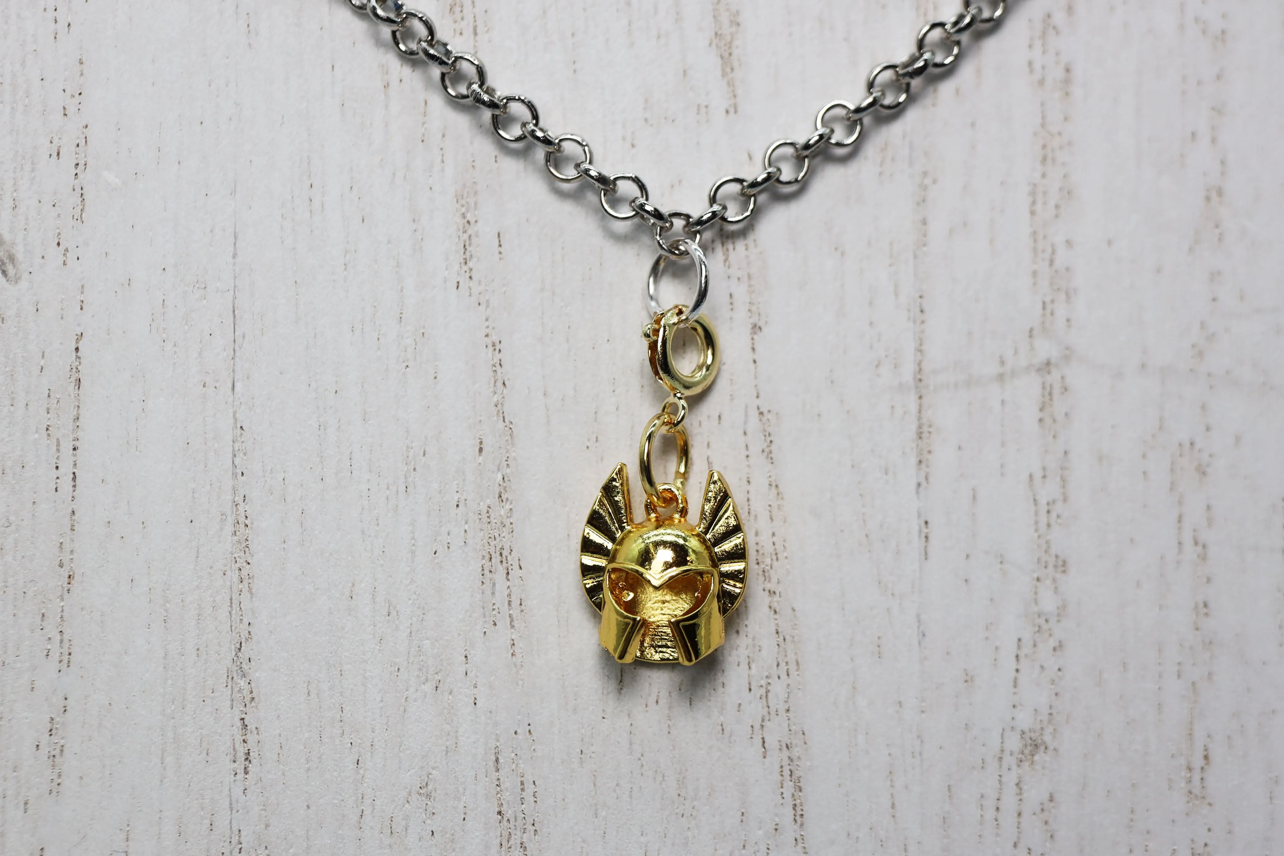 Traveler's Trinkets: Cleric Helm Charm