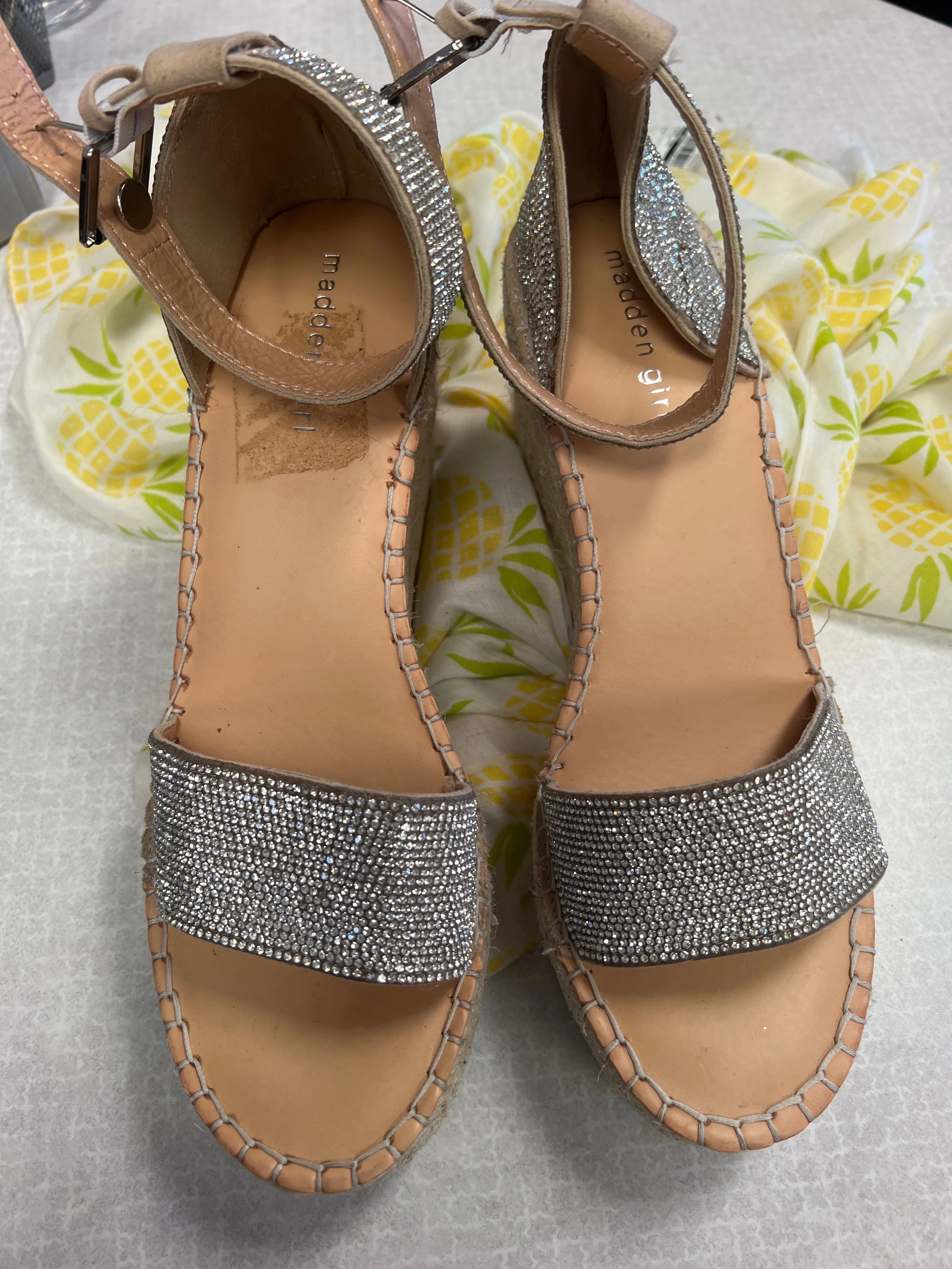 Suede Heels Street Ready Shoes Heels Espadrille Wedge By Madden Girl  Size: 11