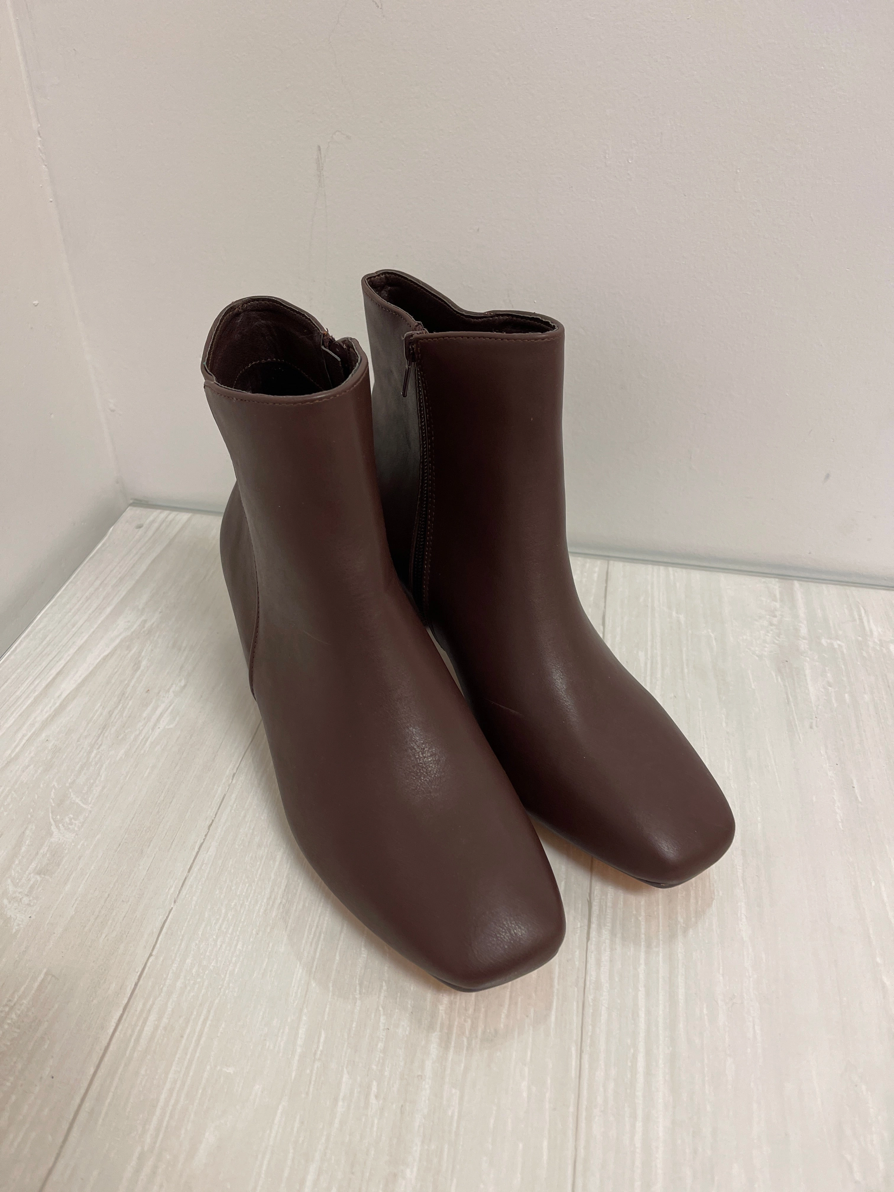 Adjustable Strap Mechanism Seamless Comfort Active Nomad Boots Ankle Heels By Cushionaire In Brown, Size: 10