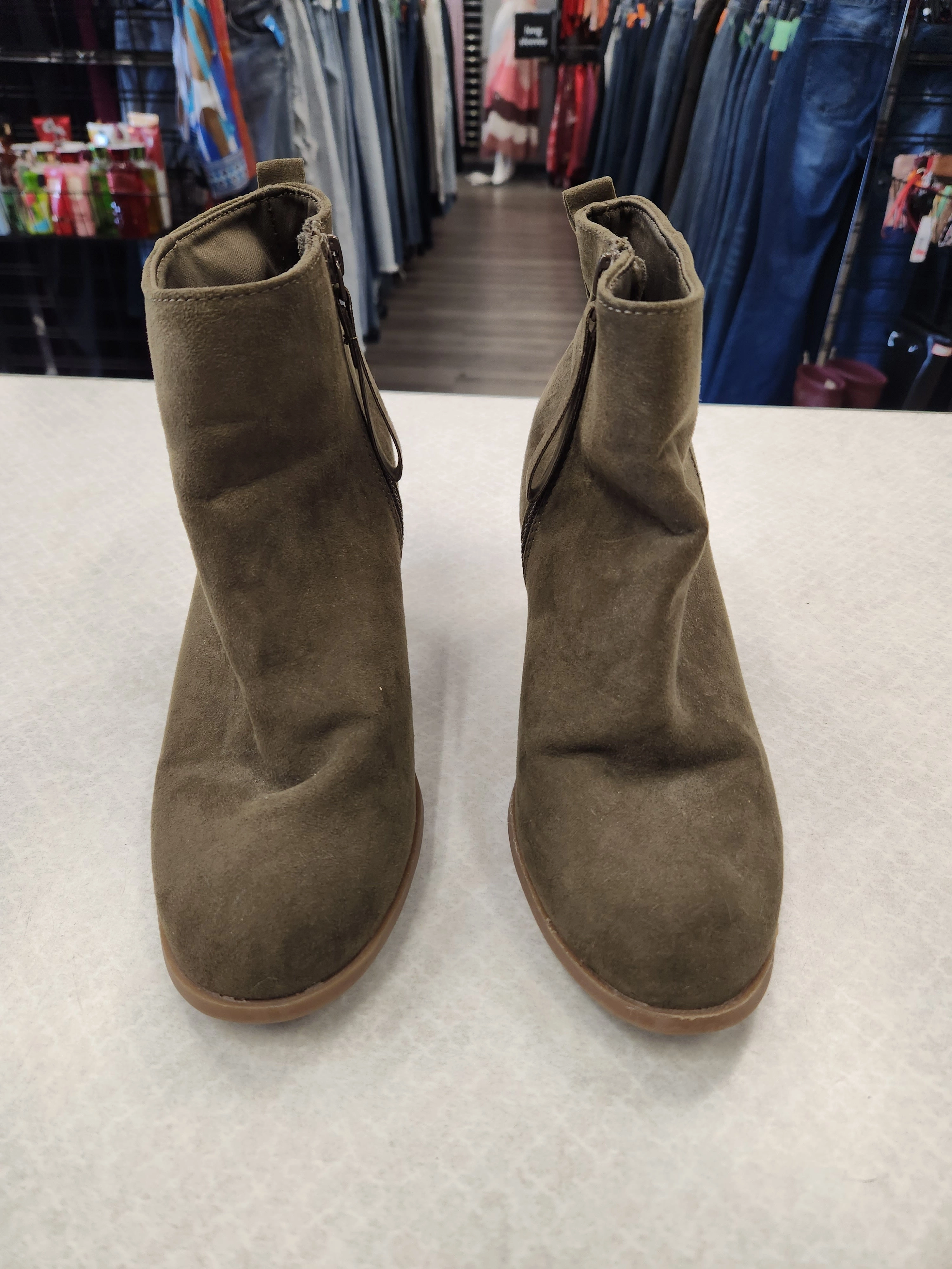 Green Boots Ankle Heels Old Navy, Size 7 Trendy