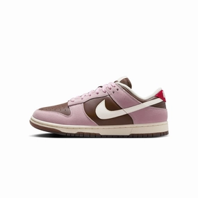 half - marathoning footwear Nike Womens Dunk Low "Neapolitan" Shoes