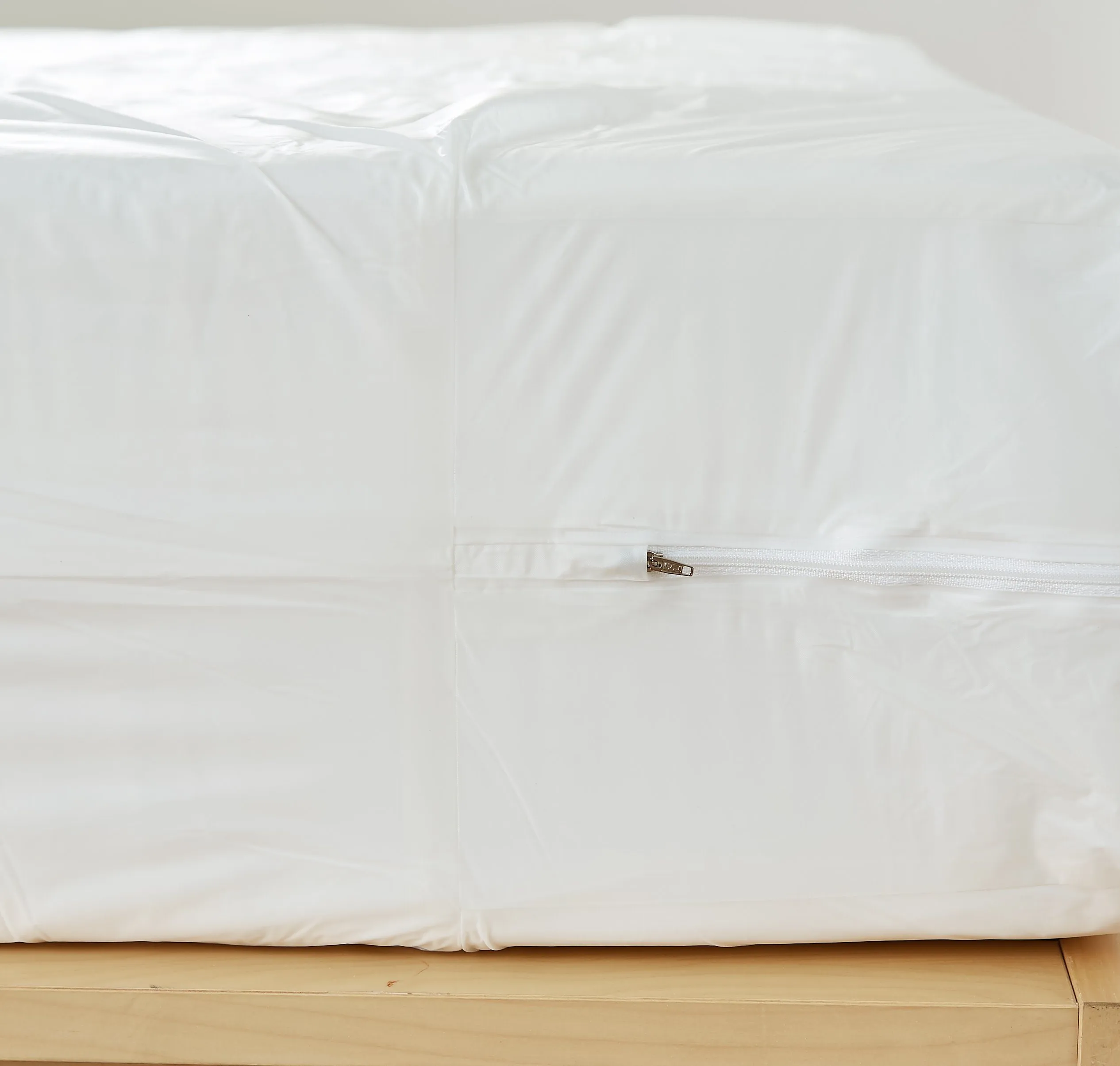 Vinyl Zippered Mattress Protector | Waterproof Box Spring Encasement | Guards Against Pests & Liquids
