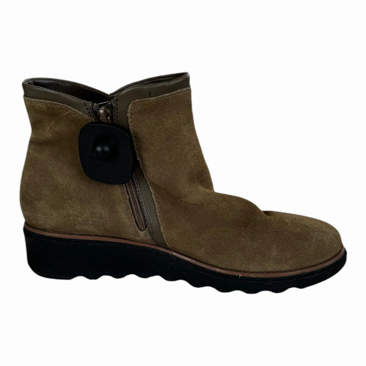 Boots Ankle Flats By Clarks In Brown, Size: 9.5 AntiOdor Breathable Material