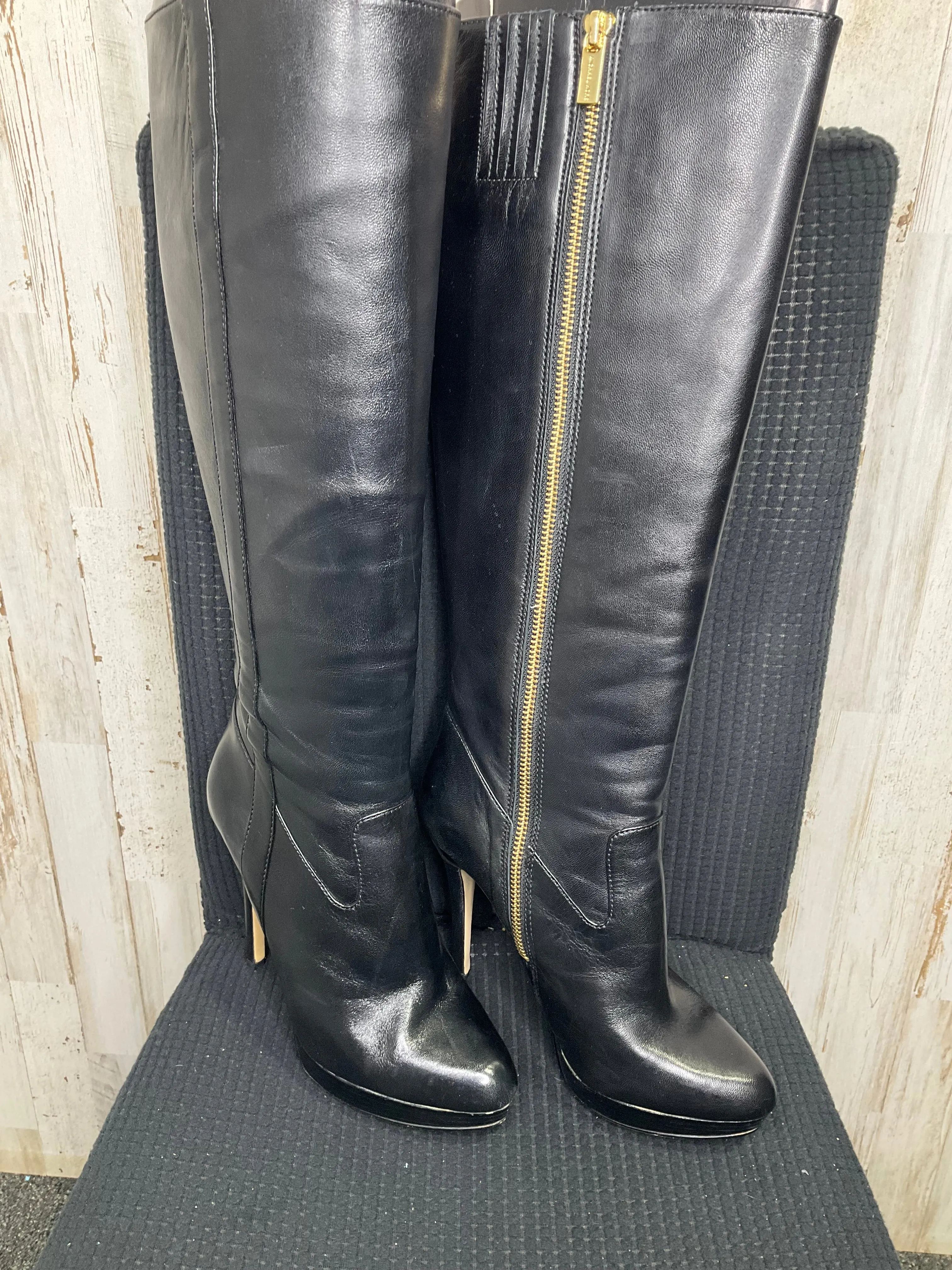 Timeless Winter Chic Silhouette Boots Knee Heels By Michael Kors  Size: 7