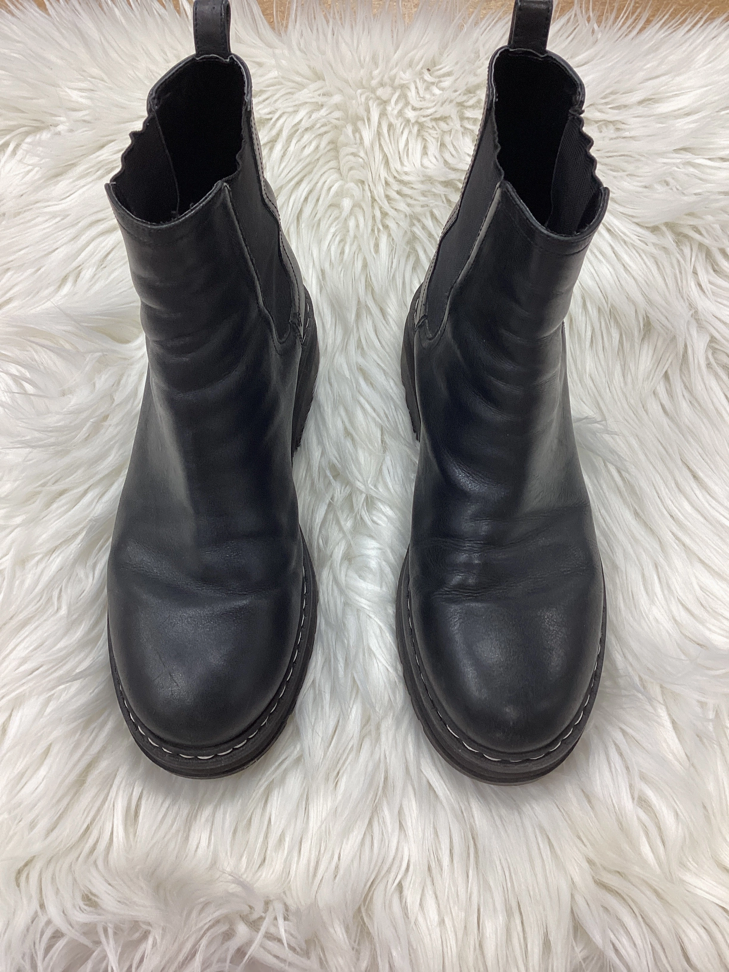 Boots Ankle Flats By Marc Fisher In Black, Size:8.5 Moisture Wicking Sockliner Clean Form