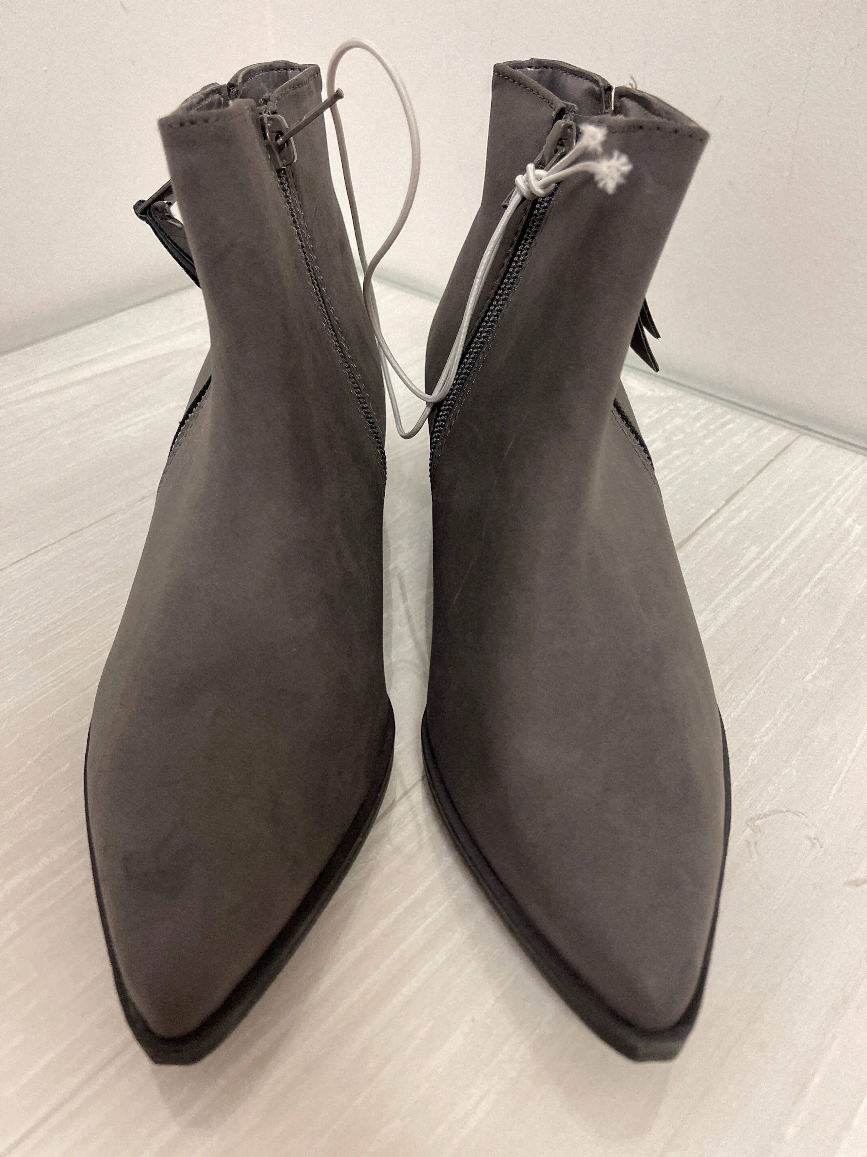 Classic Comfort Boots Ankle Flats By Worthington In Grey, Size: 6