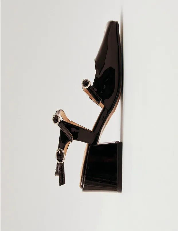 Withnee Onix Brown Leather Pumps