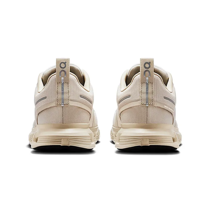 Bold Color Scheme Women's Cloud 6 Waterproof Pearl/Cream