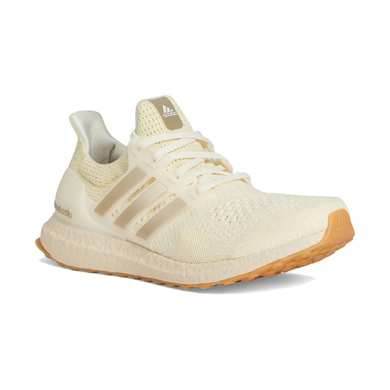 Women's Ultraboost 1.0 White/Bemt/Warvan Multi Directional Tread