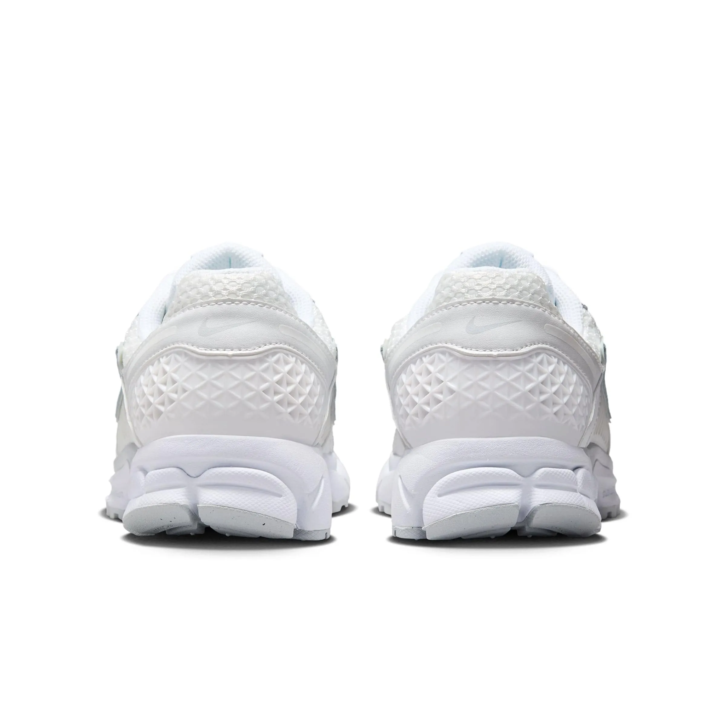 WOMEN'S ZOOM VOMERO 5 Reinforced Stitching