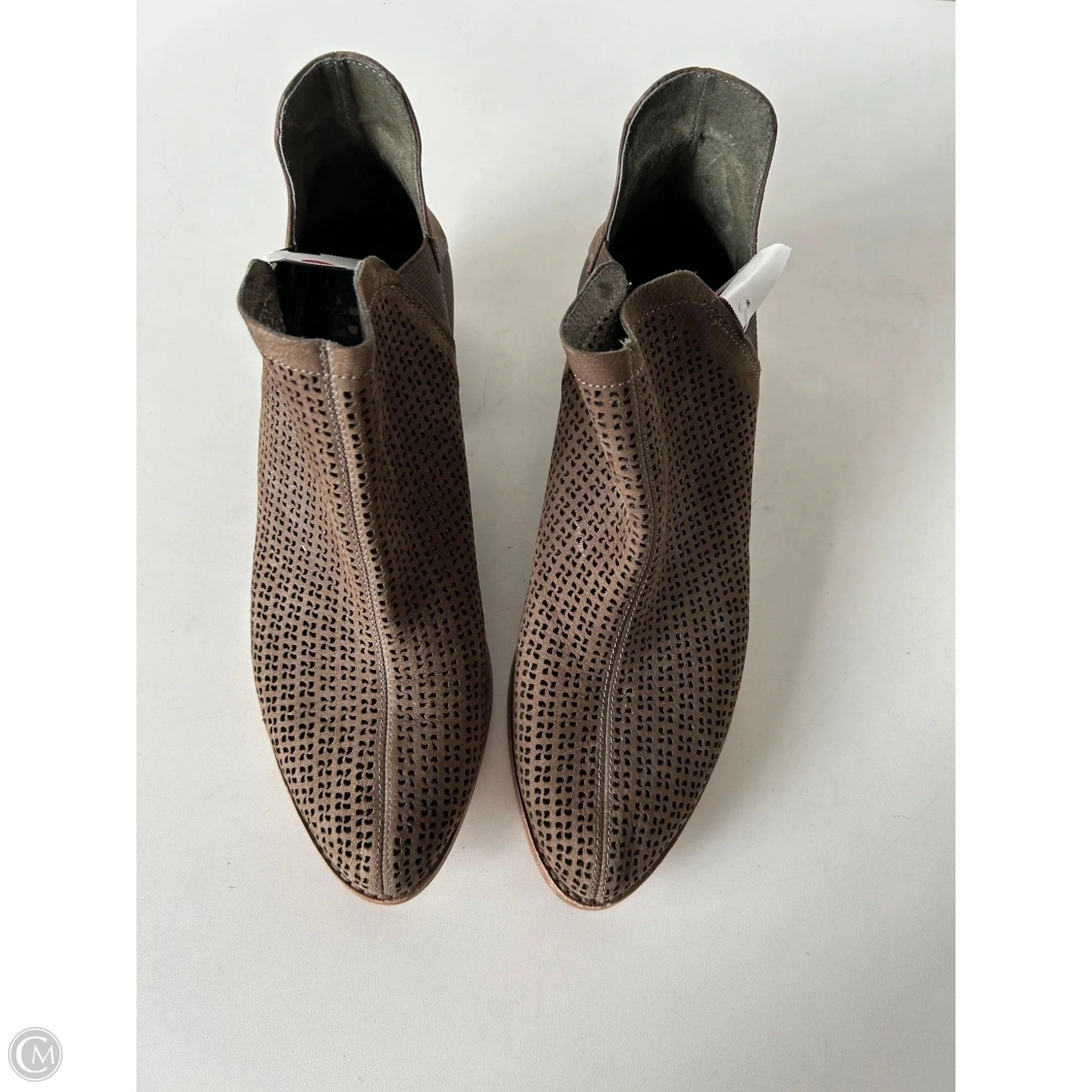 Weekend Escape Boots Ankle Flats By Vince Camuto In Brown, Size: 8