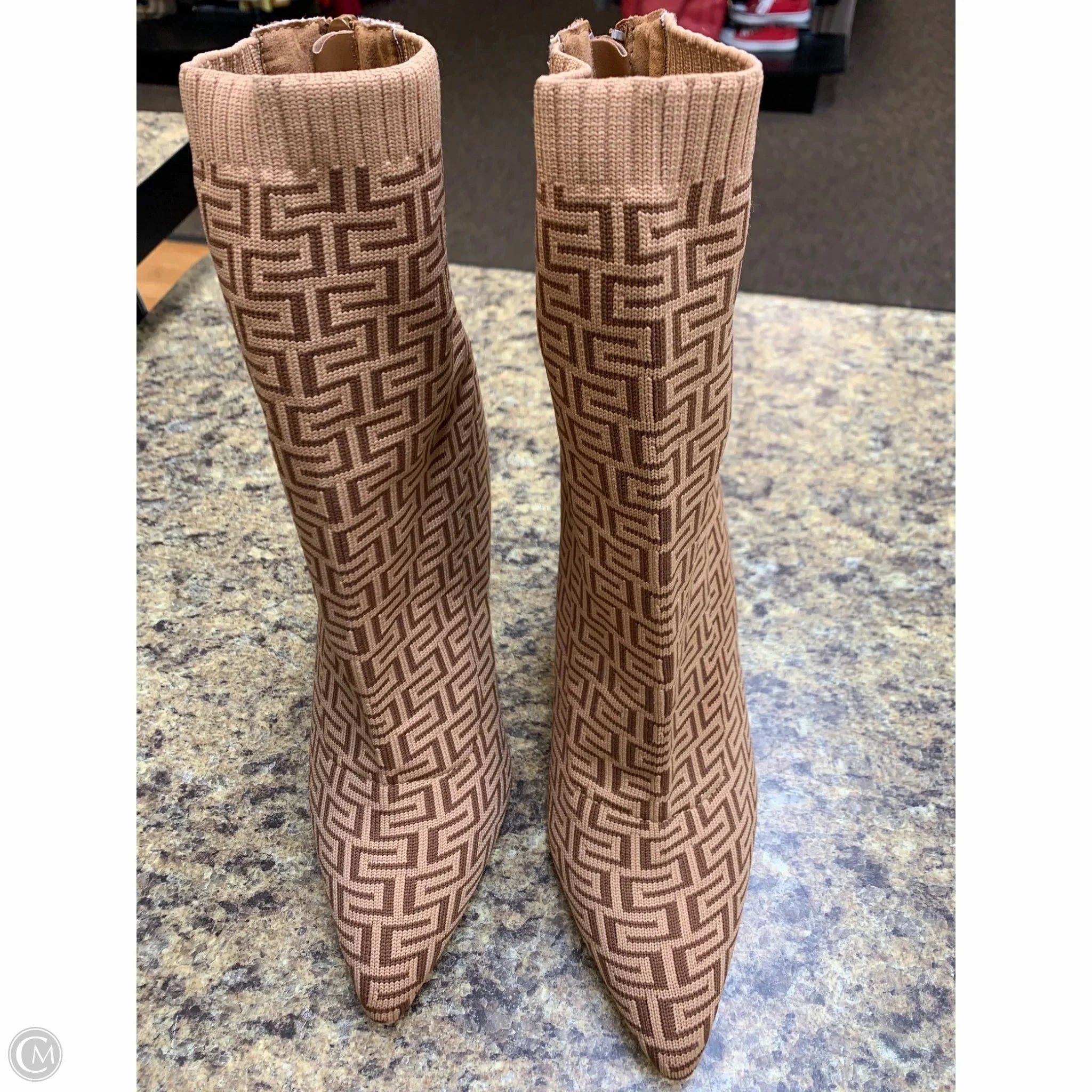 Boots Ankle Heels By Rouge In Tan, Size: 9 Waterproof Active Nomad Sustainable Material Blend